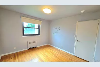 163-70 17th Avenue #Upper Level, Whitestone, NY 11357 - Photo 19