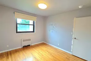 163-70 17th Ave, Whitestone, NY 11357 - Photo 19