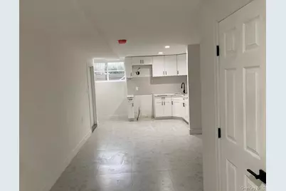 101-12 101st Avenue, Jamaica, NY 11416 - Photo 9