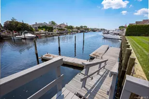 2819 Bay Dr, Merrick, NY 11566 - Photo 45