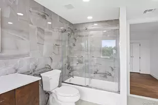 2819 Bay Dr, Merrick, NY 11566 - Photo 37