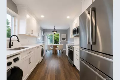 75-19 171st Street, Fresh Meadows, NY 11366 - Photo 17