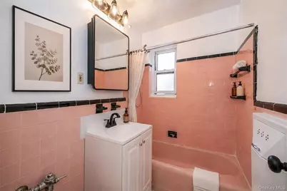 70 Locust #B405, New Rochelle, NY 10801 - Photo 19