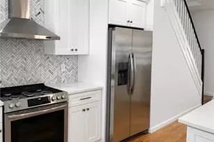 214 E 38th St, Brooklyn, NY 11203 - Photo 11