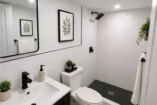 214 E 38th St, Brooklyn, NY 11203 - Photo 25
