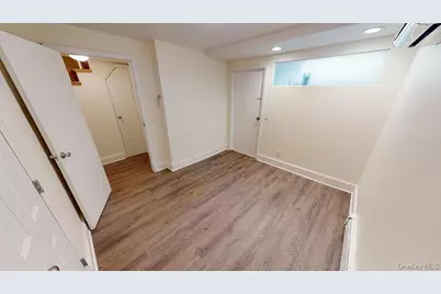 382 Burns Street #1, Forest Hills, NY 11375 - Photo 23