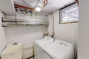 3-82 Burns St, Forest Hills, NY 11375 - Photo 29