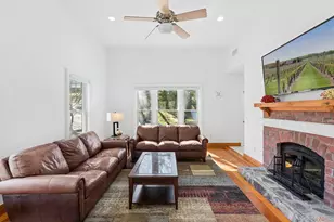 4 Bayview Ave, Shelter Island Heights, NY 11965 - Photo 11