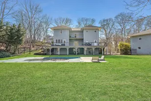 4 Bayview Ave, Shelter Island Heights, NY 11965 - Photo 3