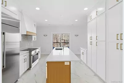 4 Bayview Avenue, Shelter Island Heights, NY 11965 - Photo 7