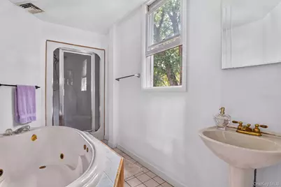 11 S White Street, Poughkeepsie, NY 12601 - Photo 7