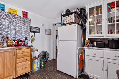 11 S White Street, Poughkeepsie, NY 12601 - Photo 17