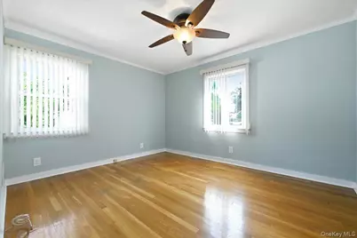 303 Caroline Avenue, Garden City South, NY 11530 - Photo 13