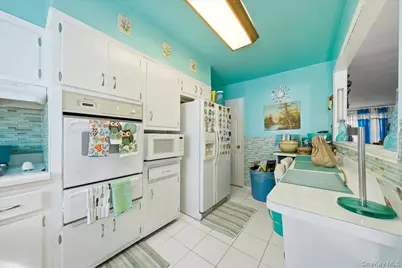 4027 Grace Avenue, Bronx, NY 10466 - Photo 13