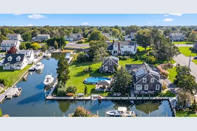 1 Dewey Avenue, Amityville, NY 11701 - Photo 5