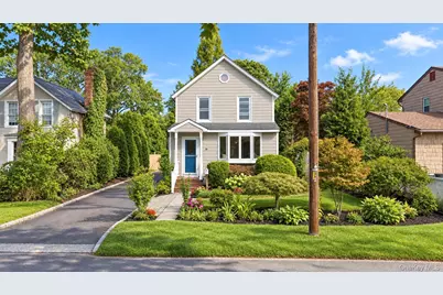 16 Grove Street, Lindenhurst, NY 11757 - Photo 7