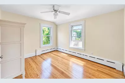 16 Grove Street, Lindenhurst, NY 11757 - Photo 33