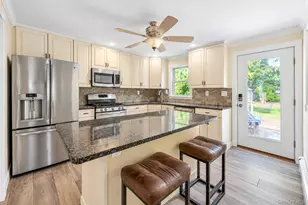 16 Grove St, Lindenhurst, NY 11757 - Photo 11