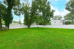 303 Westchester Ave N, West Babylon, NY 11704 - Photo 33
