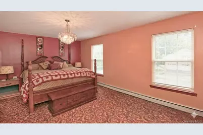 303 Westchester Avenue N, West Babylon, NY 11704 - Photo 23