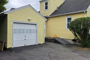 27 Haines Blvd, Port Chester, NY 10573 - Photo 3