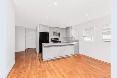 25612 147th Avenue, Rosedale, NY 11422 - Photo 3