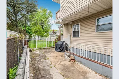 25612 147th Avenue, Rosedale, NY 11422 - Photo 13