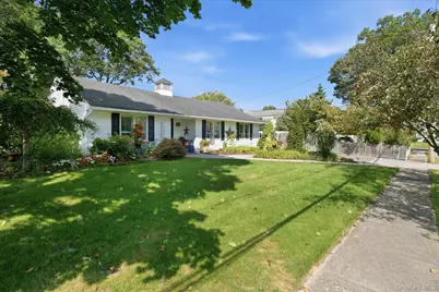 4 Fairlane Drive, Selden, NY 11784 - Photo 3