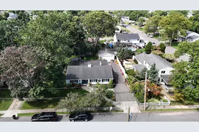 4 Fairlane Drive, Selden, NY 11784 - Photo 49