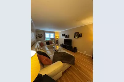145 Smith #D21, Freeport, NY 11520 - Photo 9