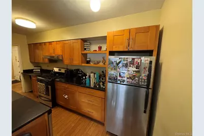 145 Smith #D21, Freeport, NY 11520 - Photo 5