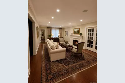 30 The Maples, Roslyn, NY 11576 - Photo 3