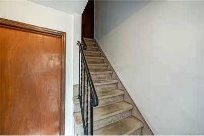 146 Carley Avenue, Huntington, NY 11743 - Photo 11