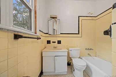 512 Warburton Avenue, Yonkers, NY 10701 - Photo 25