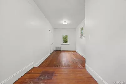 512 Warburton Avenue, Yonkers, NY 10701 - Photo 17