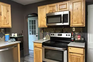 13 Cedar Ln, Poughkeepsie, NY 12601 - Photo 3