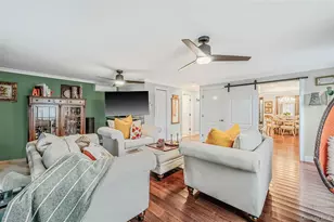 9 Perry Pl, Lindenhurst, NY 11757 - Photo 17