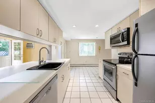 25 Hewes St, Port Jefferson Station, NY 11776 - Photo 15