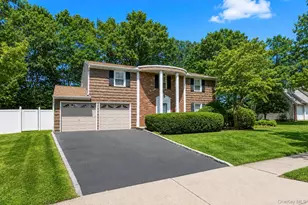 25 Hewes St, Port Jefferson Station, NY 11776 - Photo 3