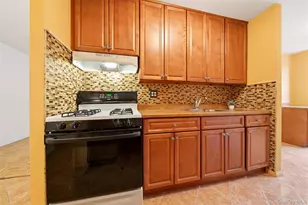 1874 Pelham Pkwy S, Bronx, NY 10461 - Photo 9