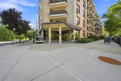 1874 Pelham Pkway S #2N, Bronx, NY 10461 - Photo 1