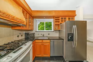 161 Feller Dr, Central Islip, NY 11722 - Photo 9