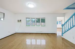 82 Lantern Rd, Hicksville, NY 11801 - Photo 9