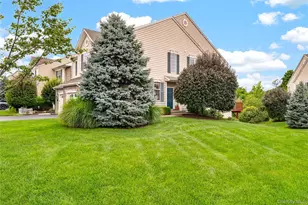 1307 Glastonbury Ln, Fishkill, NY 12524 - Photo 3