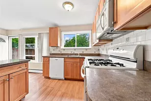 160 Hawkins Rd, Centereach, NY 11720 - Photo 15