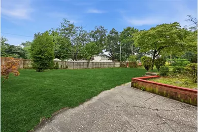 160 Hawkins Road, Centereach, NY 11720 - Photo 23