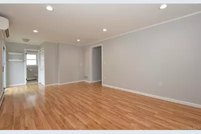 7 Swan Lane, Levittown, NY 11756 - Photo 11