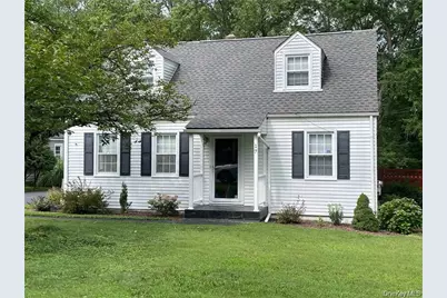 17 Kinderhook Drive, Poughkeepsie, NY 12603 - Photo 1