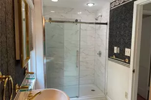 17 Kinderhook Dr, Poughkeepsie, NY 12603 - Photo 11