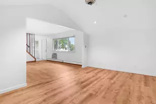 465 Clift St, Central Islip, NY 11722 - Photo 3